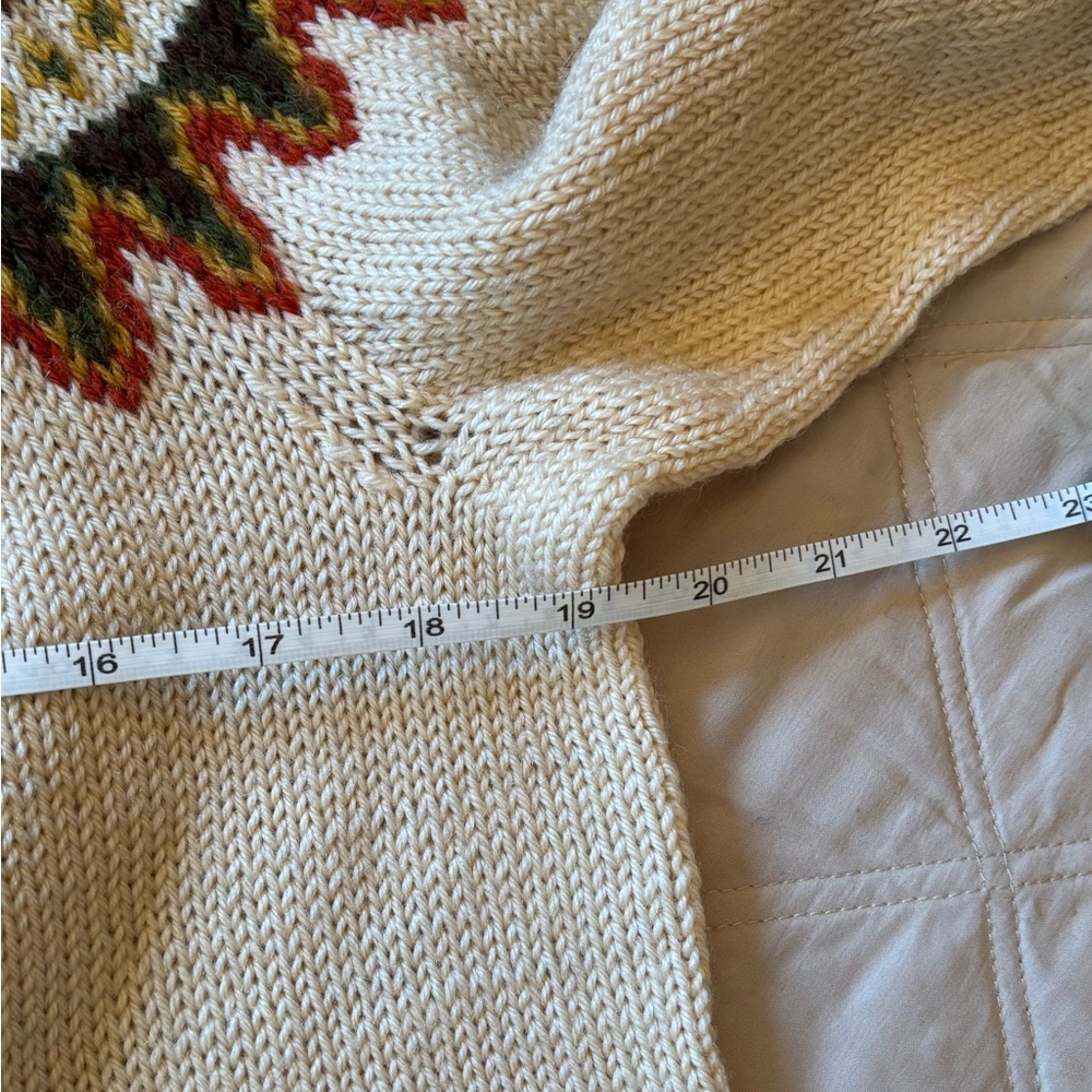 Vintage gorgeous hand knit wool sweater - Picture 4 of 10